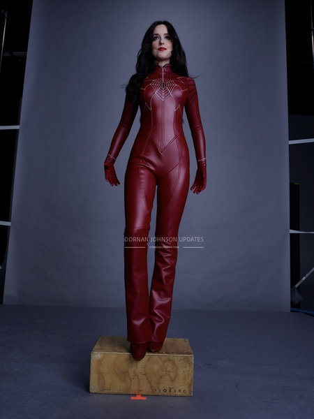 SET-OUTTAKES_0140.jpg