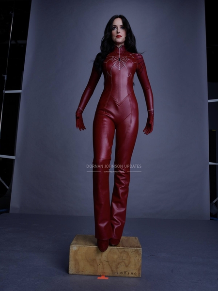 SET-OUTTAKES_0141.jpg