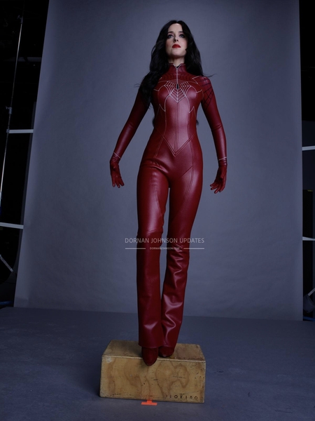 SET-OUTTAKES_0142.jpg