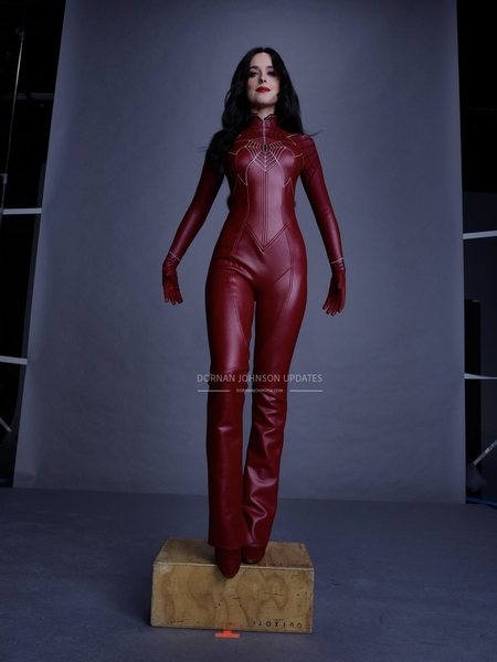 SET-OUTTAKES_0158.jpg