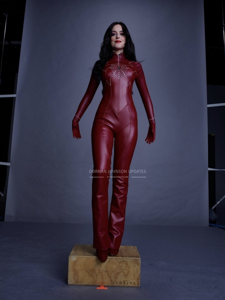 SET-OUTTAKES_0162.jpg