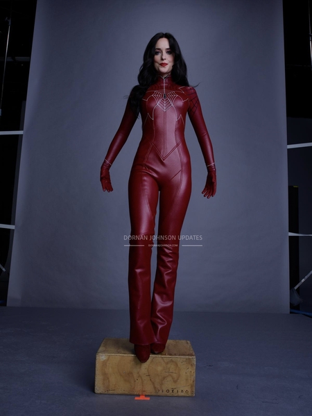 SET-OUTTAKES_0167.jpg