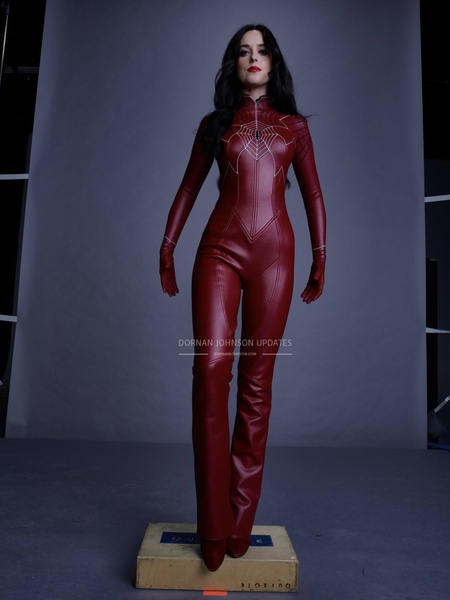 SET-OUTTAKES_0168.jpg