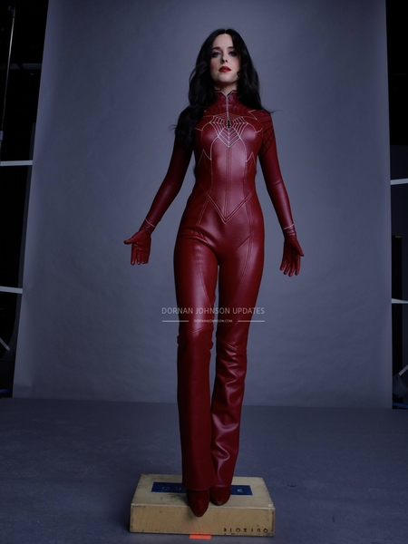 SET-OUTTAKES_0179.jpg