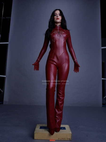SET-OUTTAKES_0180.jpg