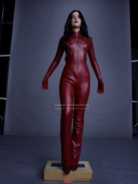 SET-OUTTAKES_0181.jpg