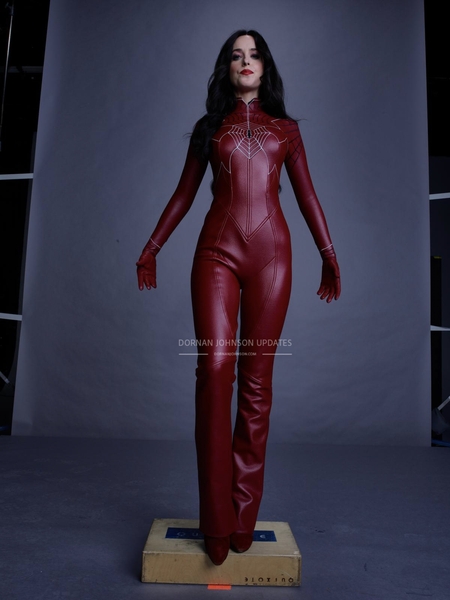 SET-OUTTAKES_0183.jpg