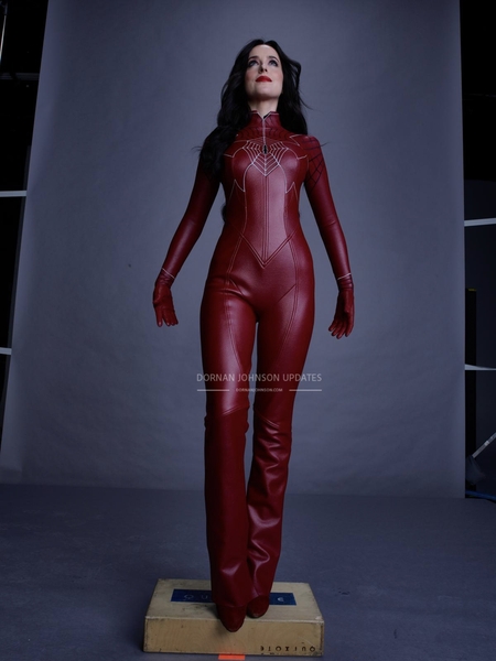 SET-OUTTAKES_0186.jpg