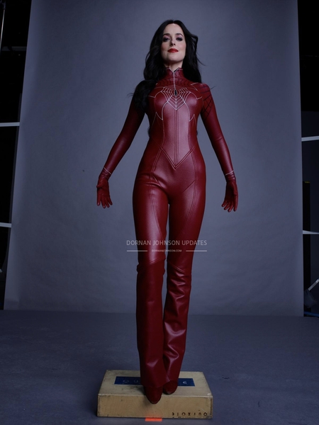 SET-OUTTAKES_0190.jpg