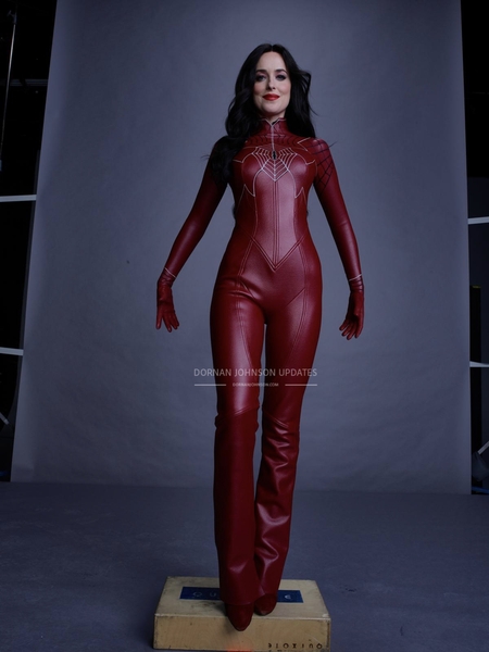 SET-OUTTAKES_0192.jpg