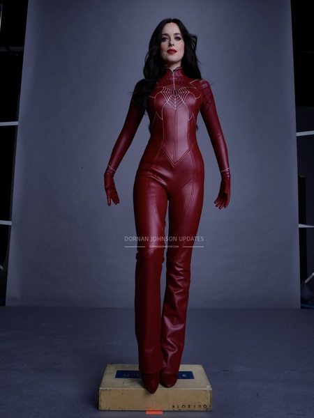 SET-OUTTAKES_0199.jpg