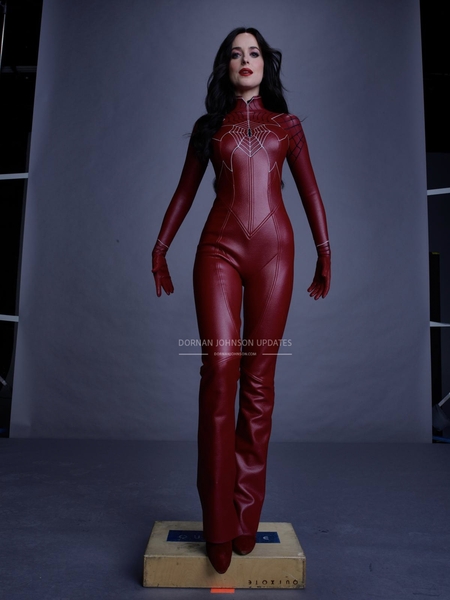 SET-OUTTAKES_0200.jpg