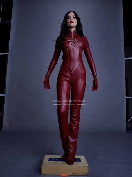 SET-OUTTAKES_0208.jpg