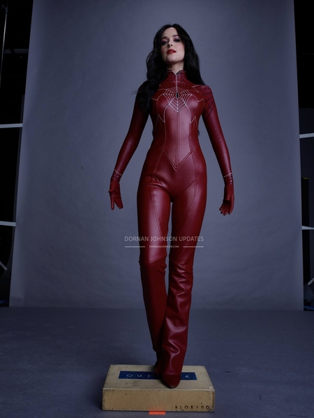 SET-OUTTAKES_0209.jpg