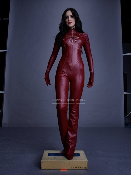 SET-OUTTAKES_0217.jpg