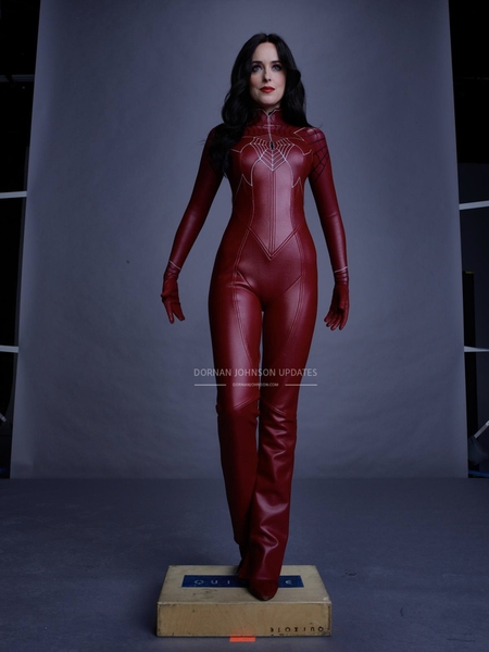 SET-OUTTAKES_0219.jpg