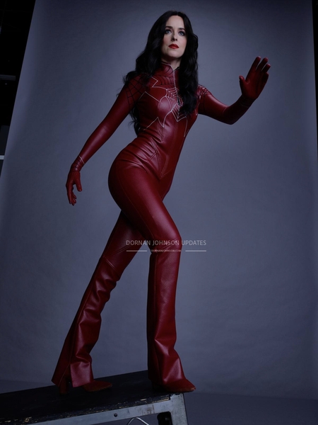 SET-OUTTAKES_0298.jpg