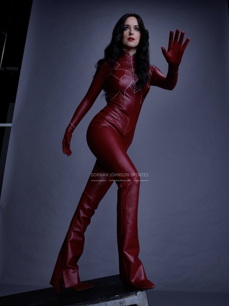 SET-OUTTAKES_0302.jpg